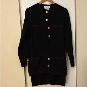 Worth Black Knit Elegant Skirt Suit